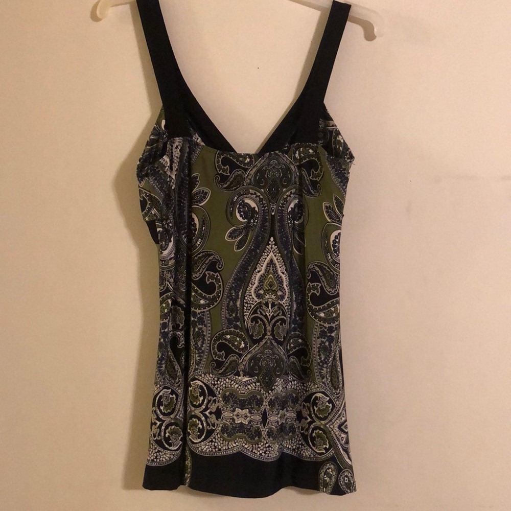 Patterned tank - Picture 4 of 7